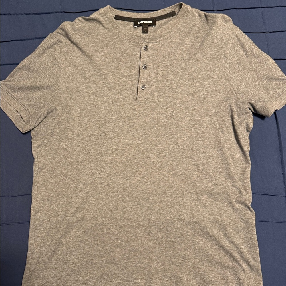 Express Men's Short Sleeve Gray Henley